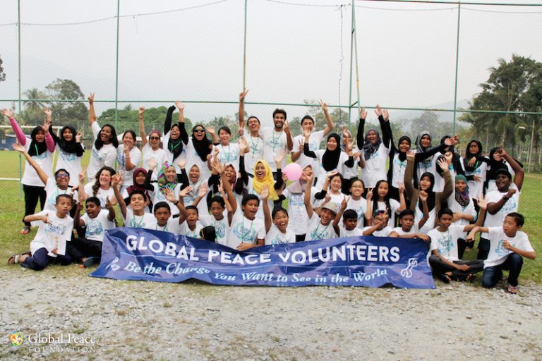 global peace volunteers