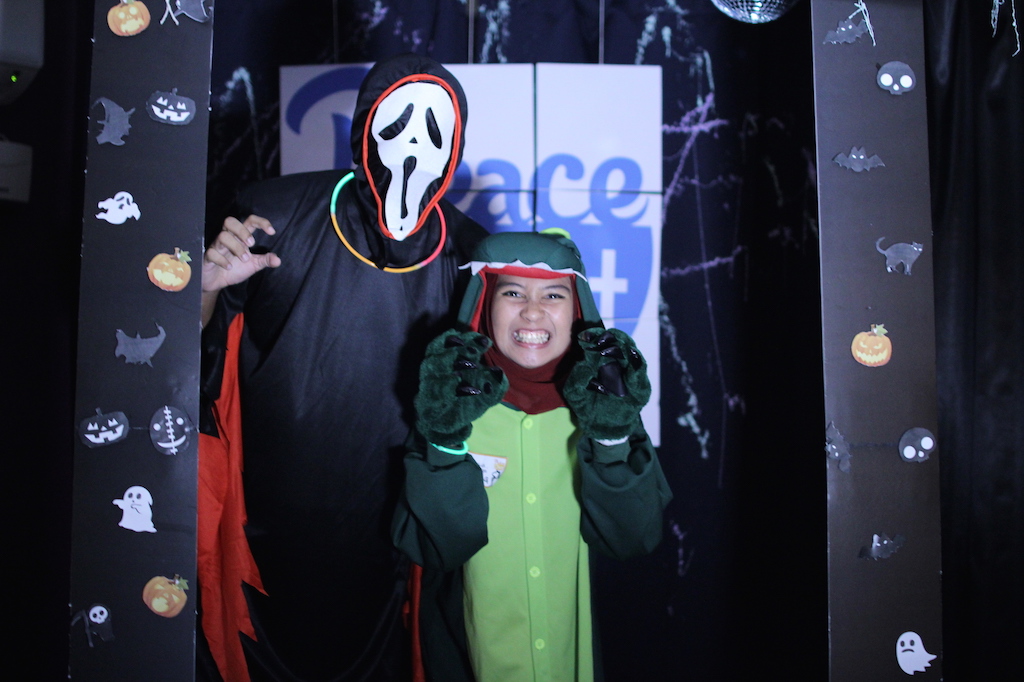 15972952162_a255a00db8_o