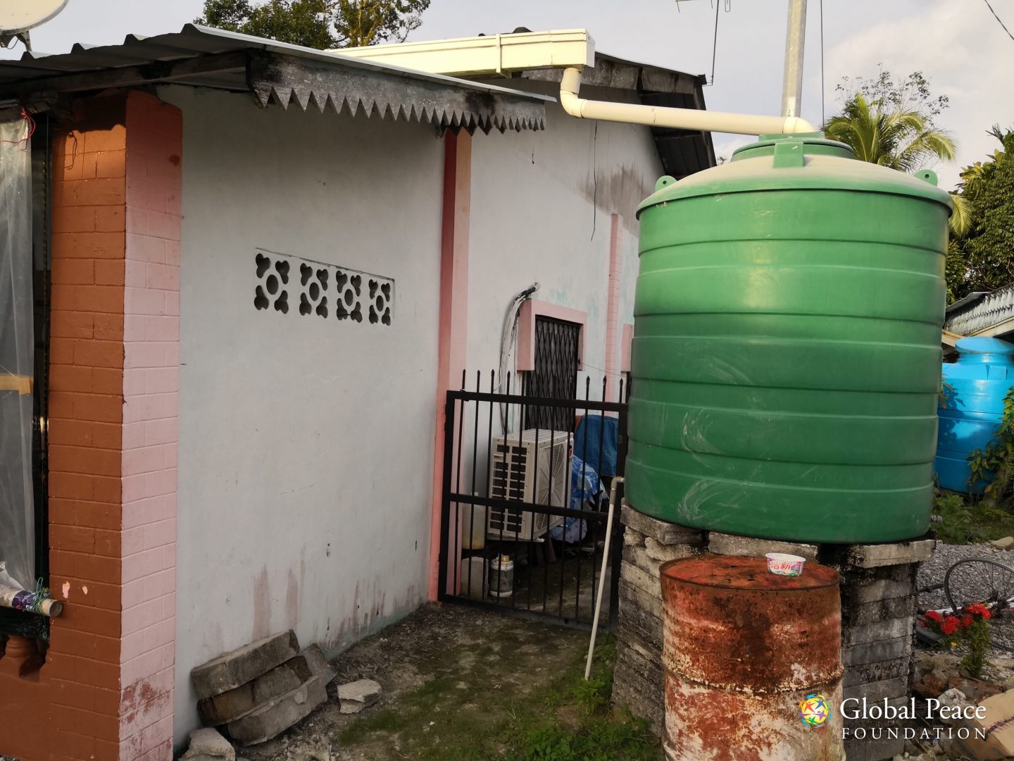 Rainwater harvesting tank